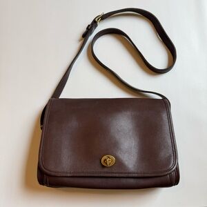 Vintage Coach 9812 Ridgefield Flap color brown